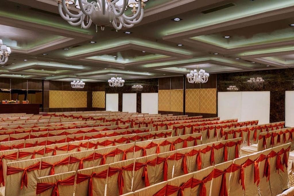 Royalton Hyderabad Abids Ξενοδοχείο Εξωτερικό φωτογραφία