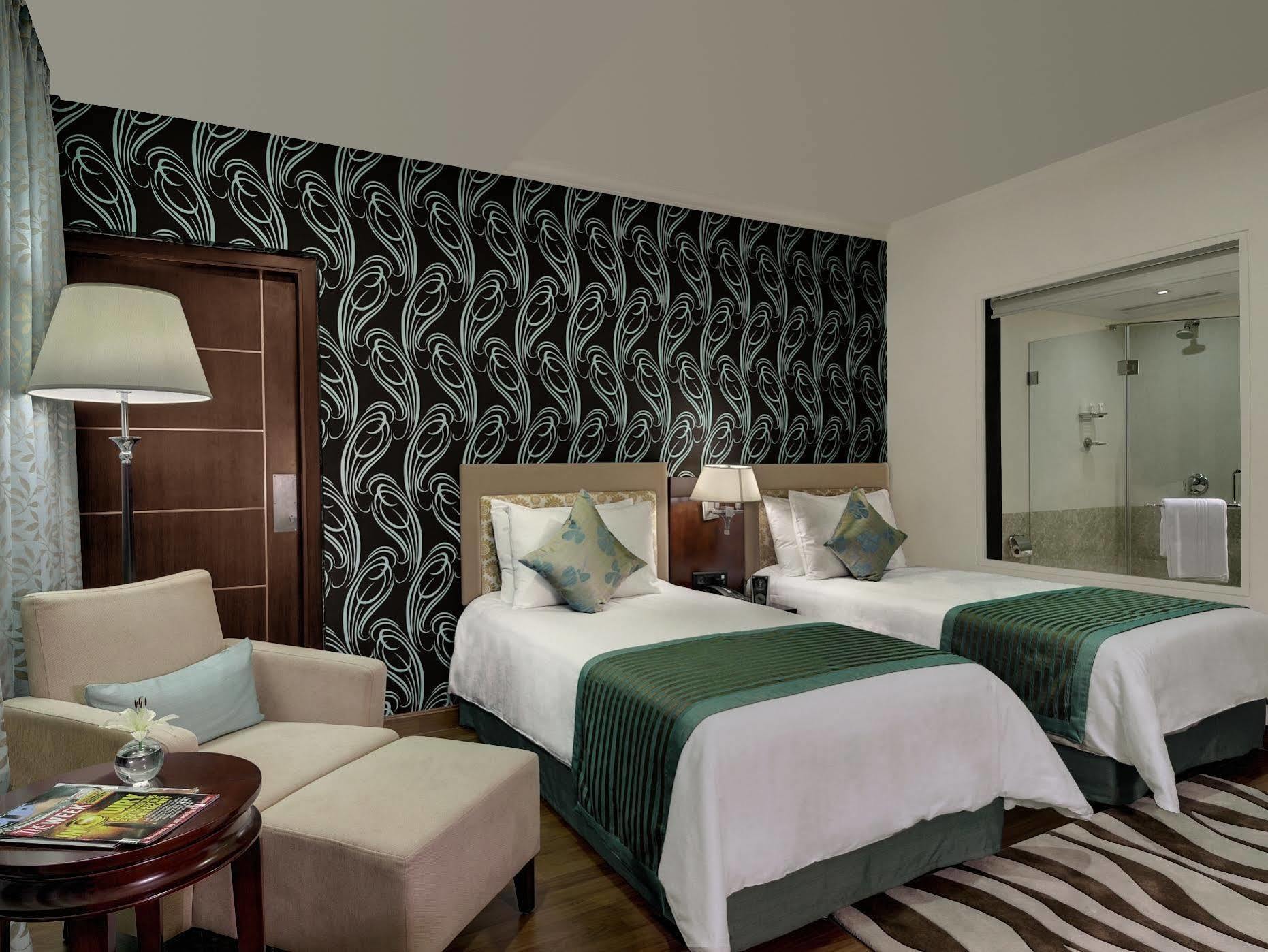 Royalton Hyderabad Abids Ξενοδοχείο Εξωτερικό φωτογραφία
