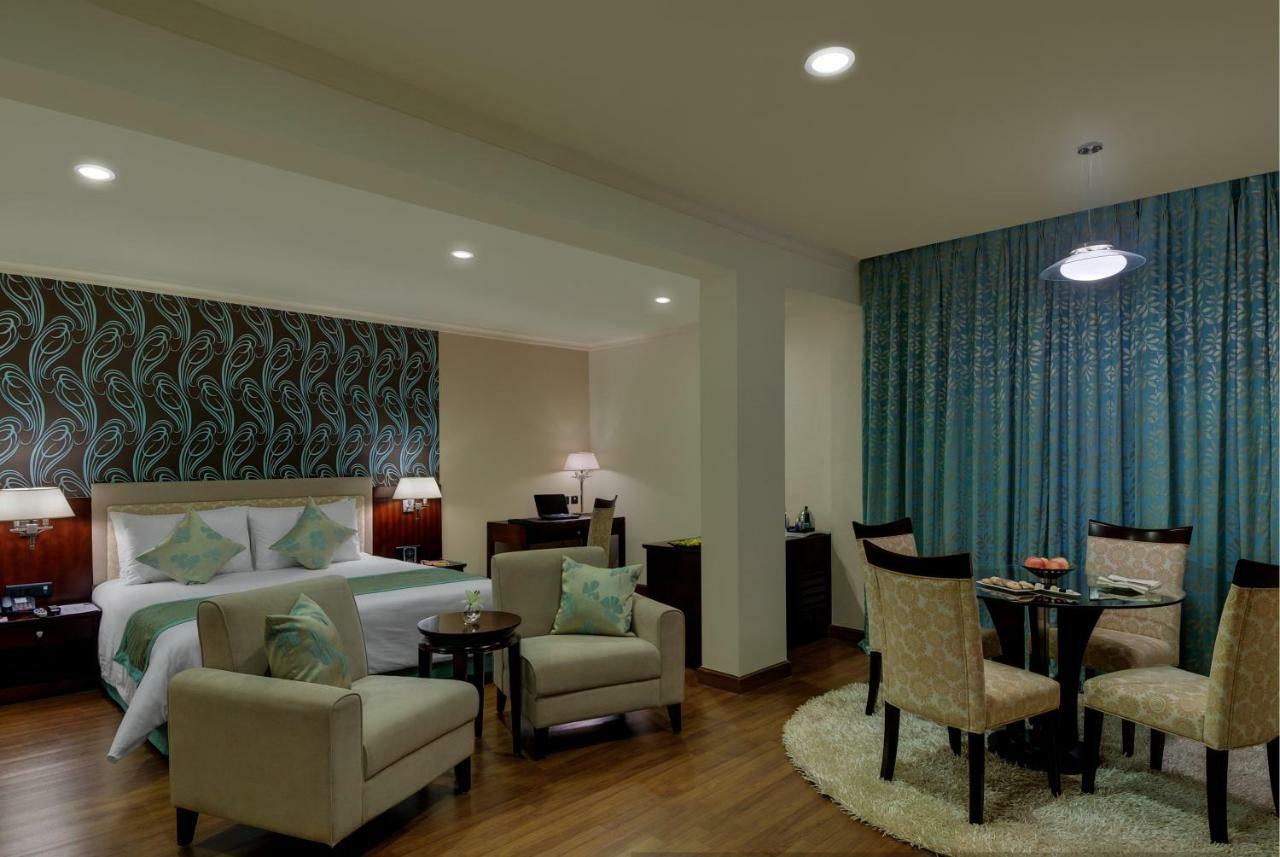 Royalton Hyderabad Abids Ξενοδοχείο Εξωτερικό φωτογραφία